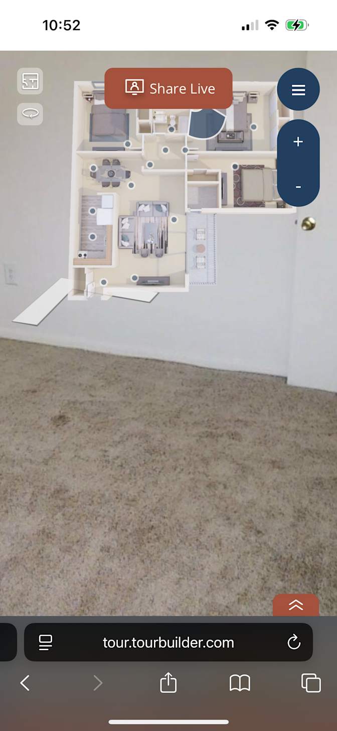 Polly Yazmine Weyer's room