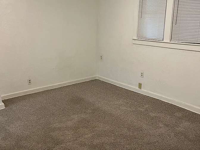 Beob woon's room