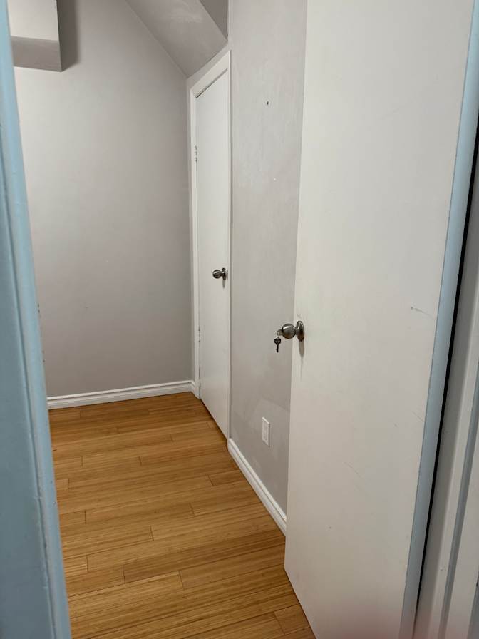 Alexis Zambrano's room