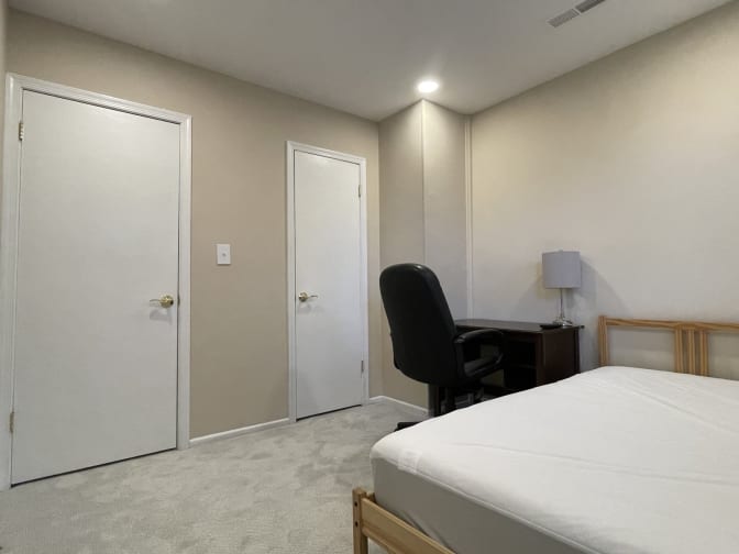 Al's room
