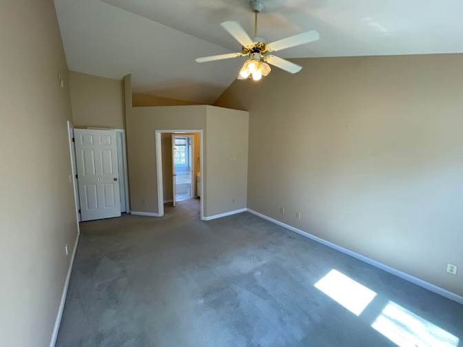Alcove Rooms's room