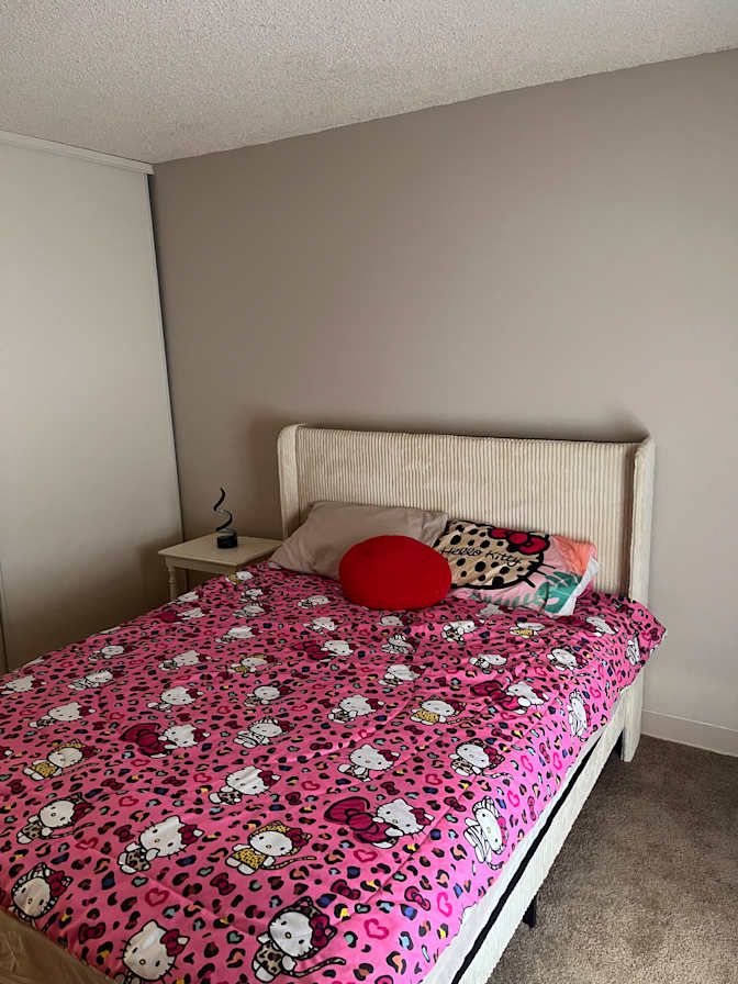 Ivonne's room