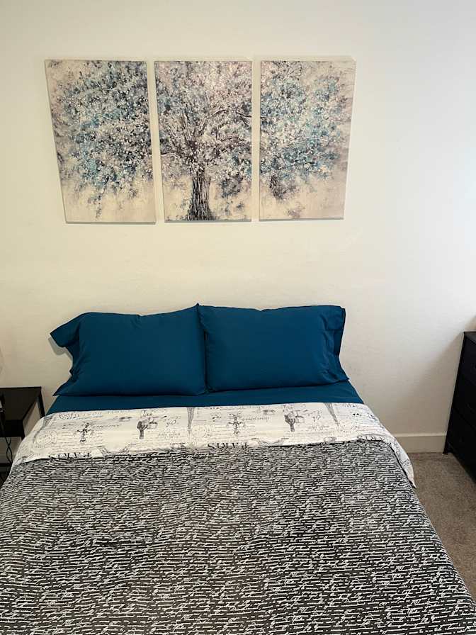 Renold's room