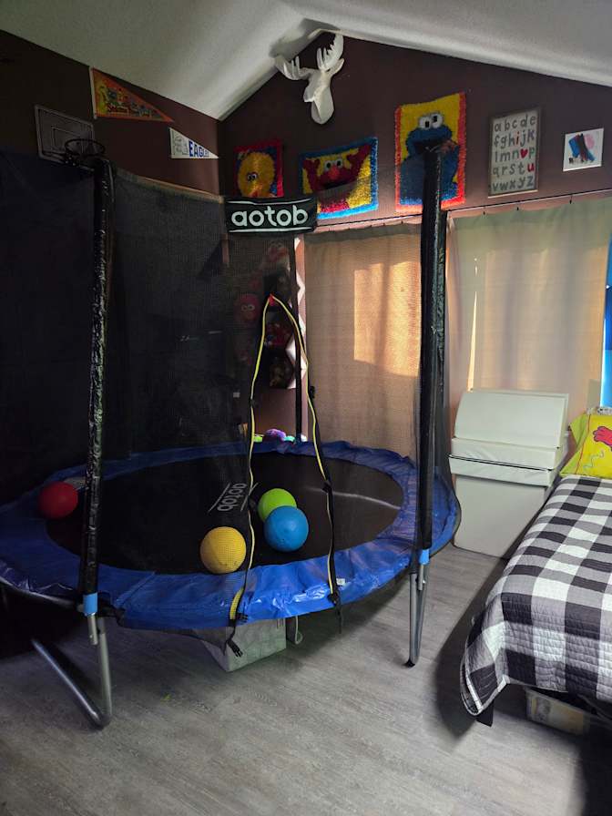 Oriana's room