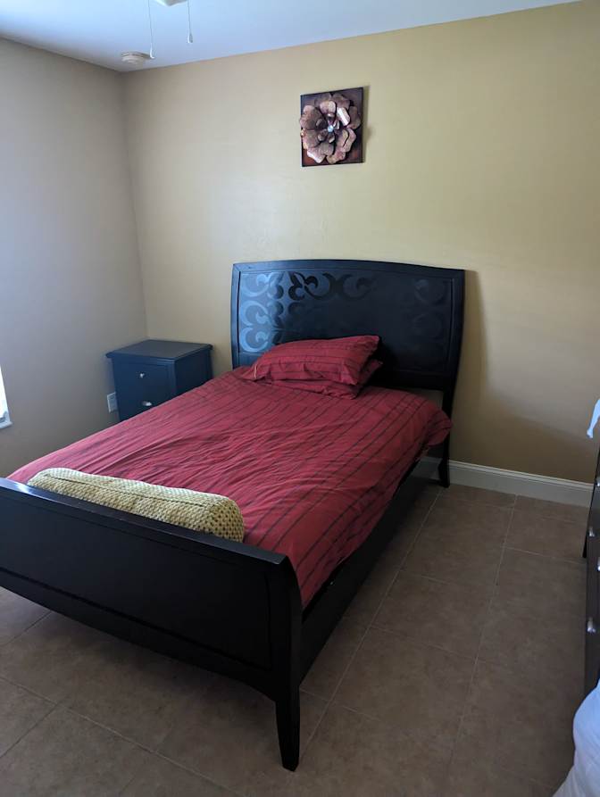 Steeve's room