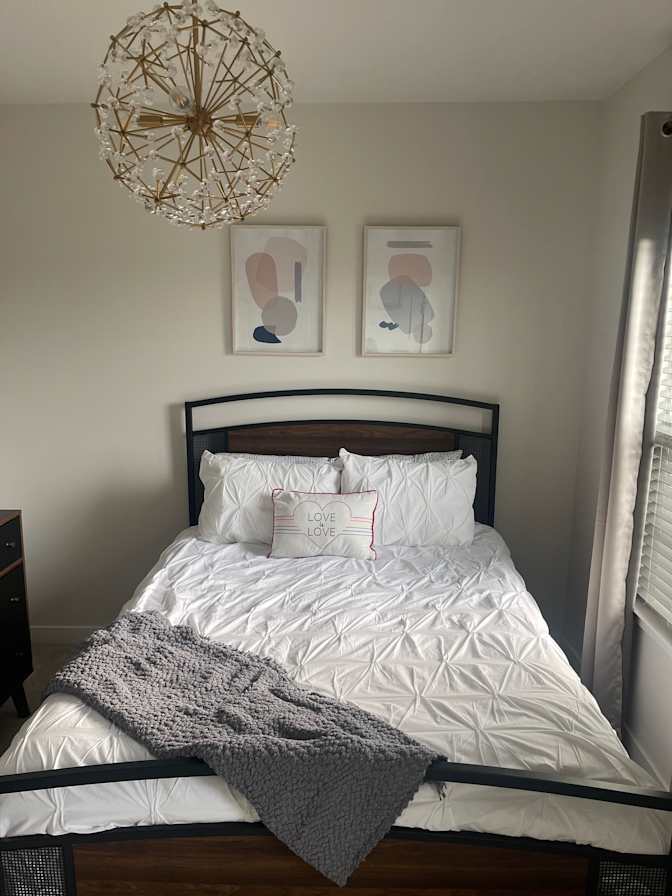 B’s's room
