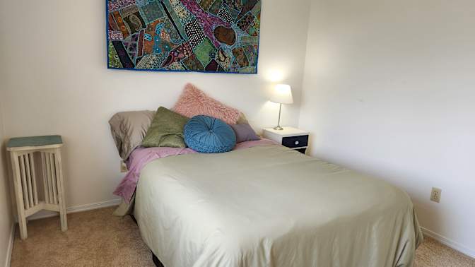 Desha's room