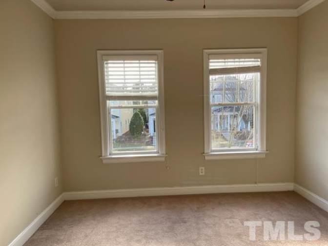 Alcove Rooms's room