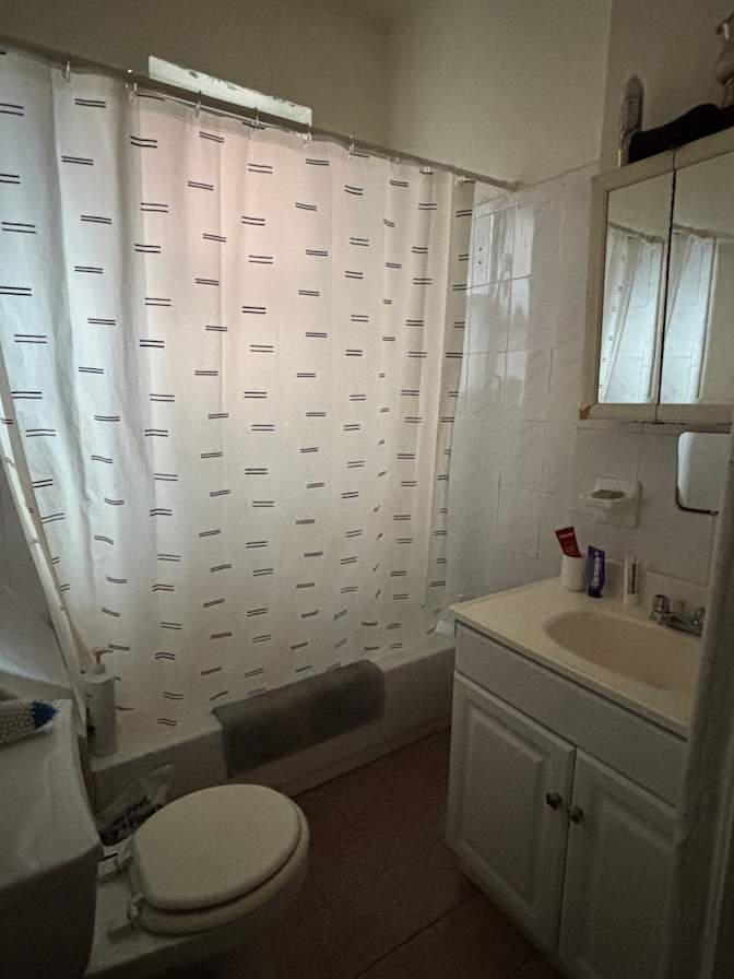 Kaitlyn's room