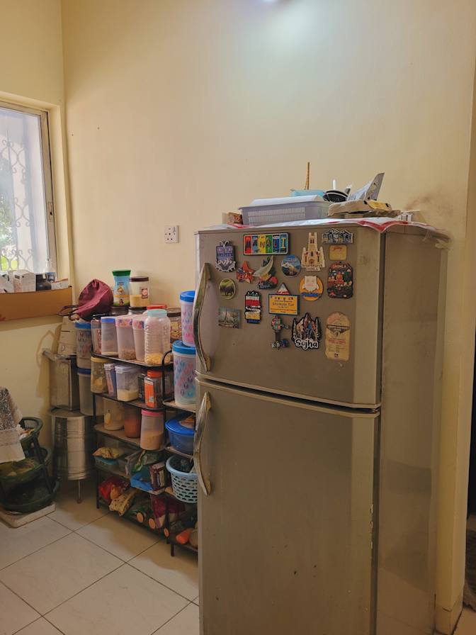 Jasleen Batra's room