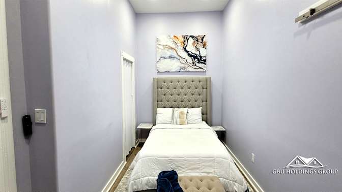 GBU Holdings Group's room
