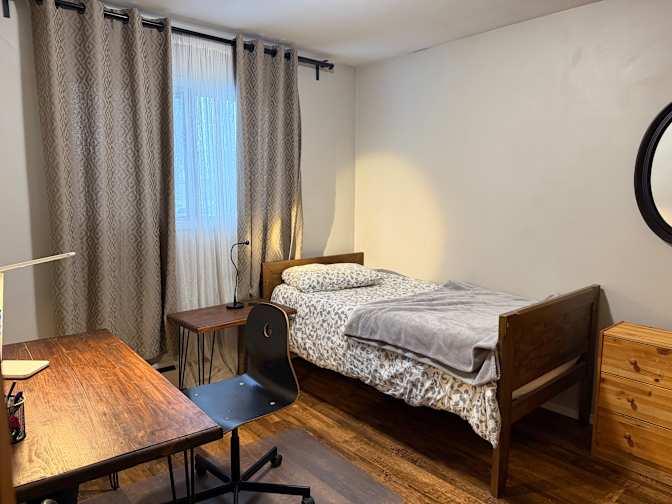 Casey's room
