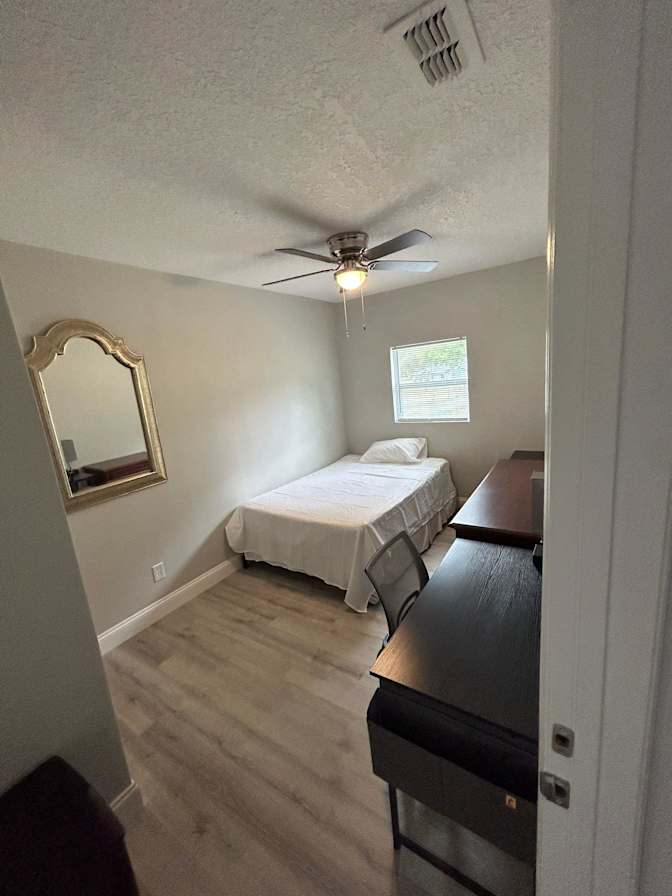 PadSplit's room