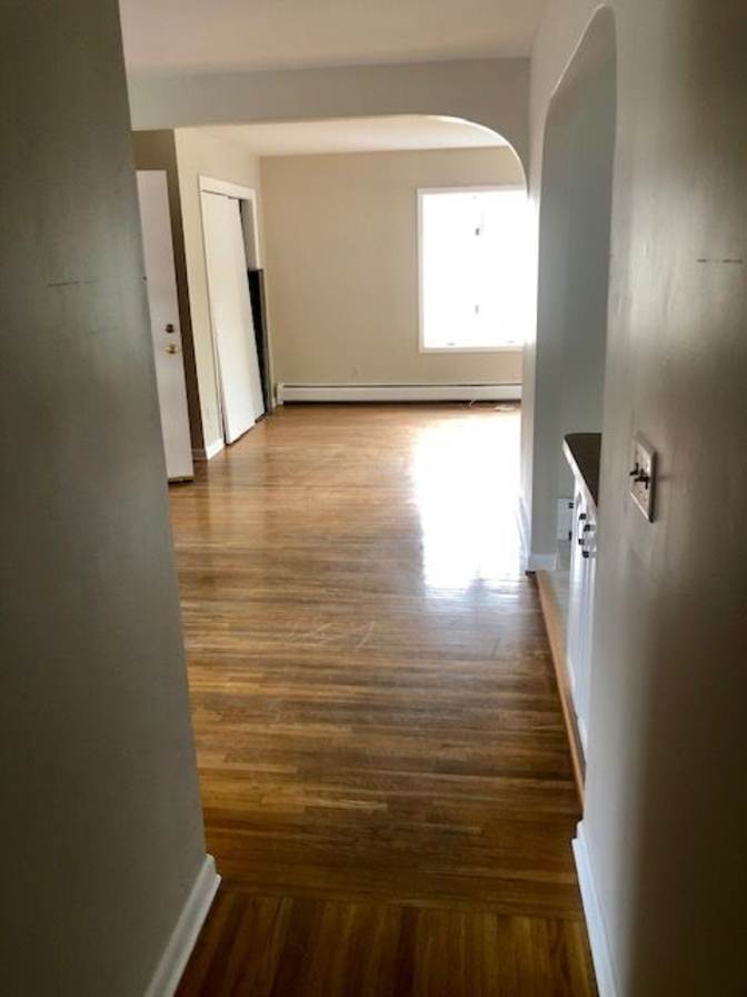 East Rutherford Apt Share's room