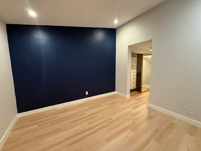 Carolyn's room