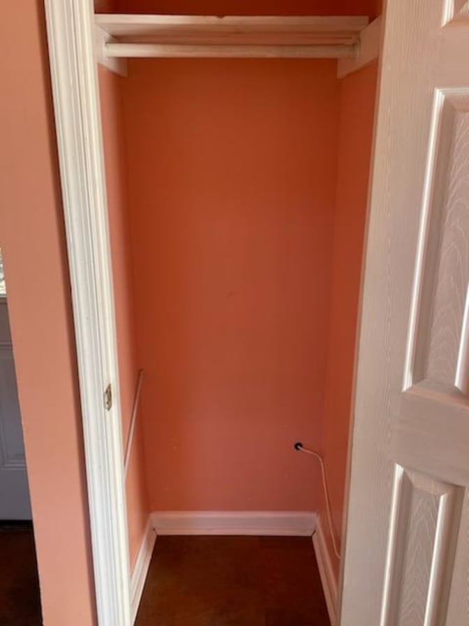 Dynelle's room