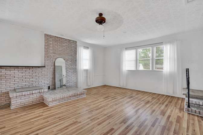lifedoorrentals's room