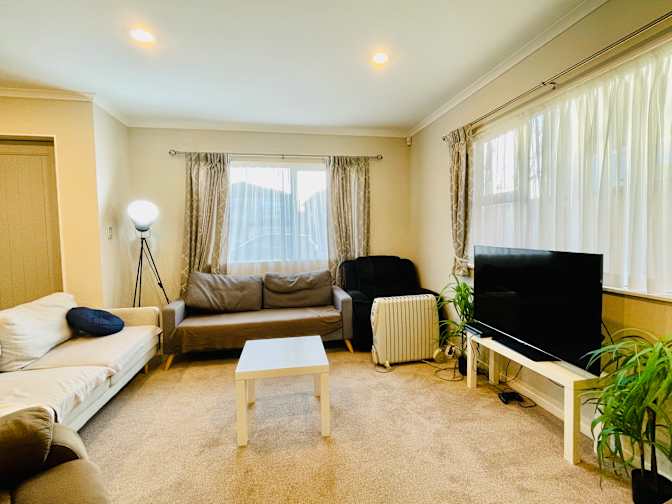Kinns's room