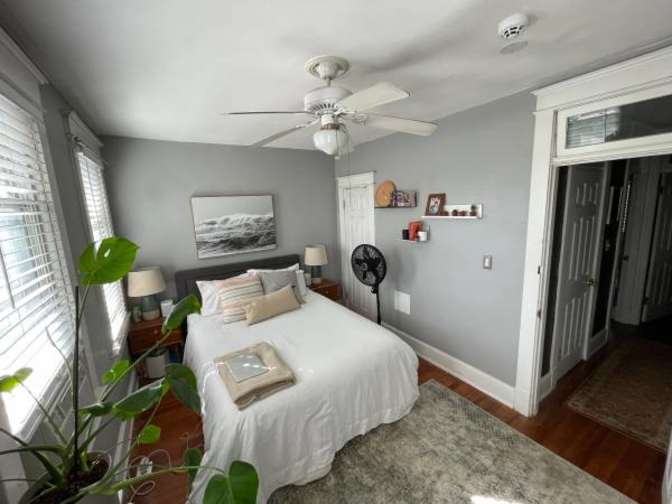 Alicia's room