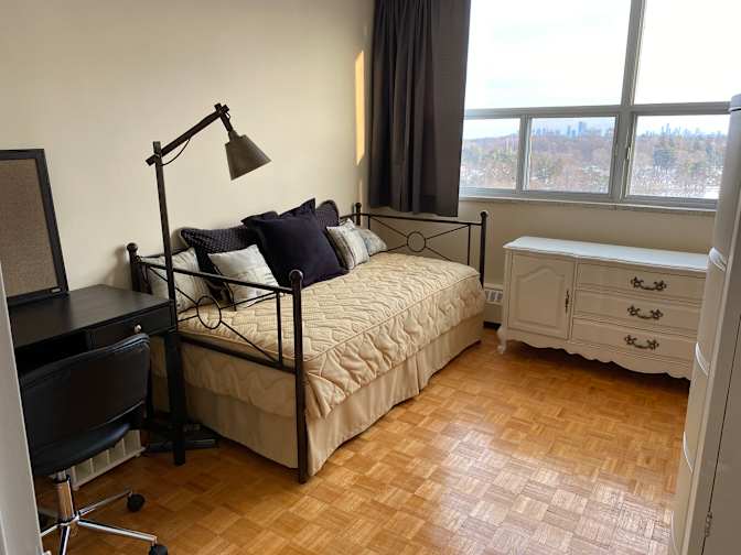 Cher's room