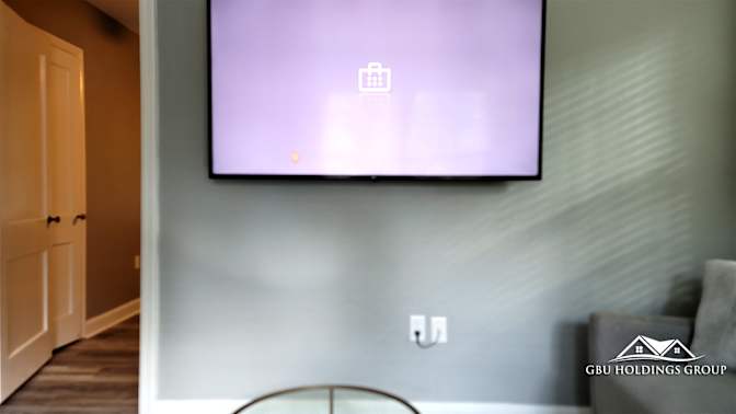 GBU Holdings Group's room