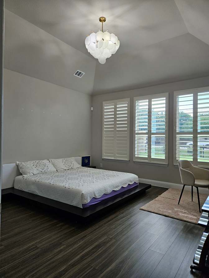 Kate's room