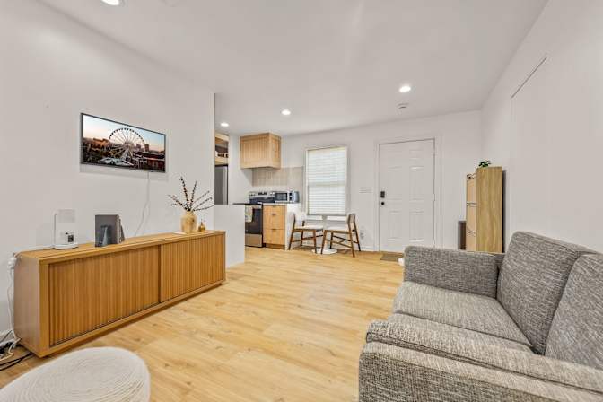 Jaz - The Sanctuary Properties's room
