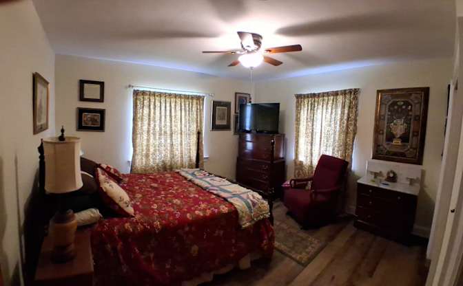 Jennifer's room