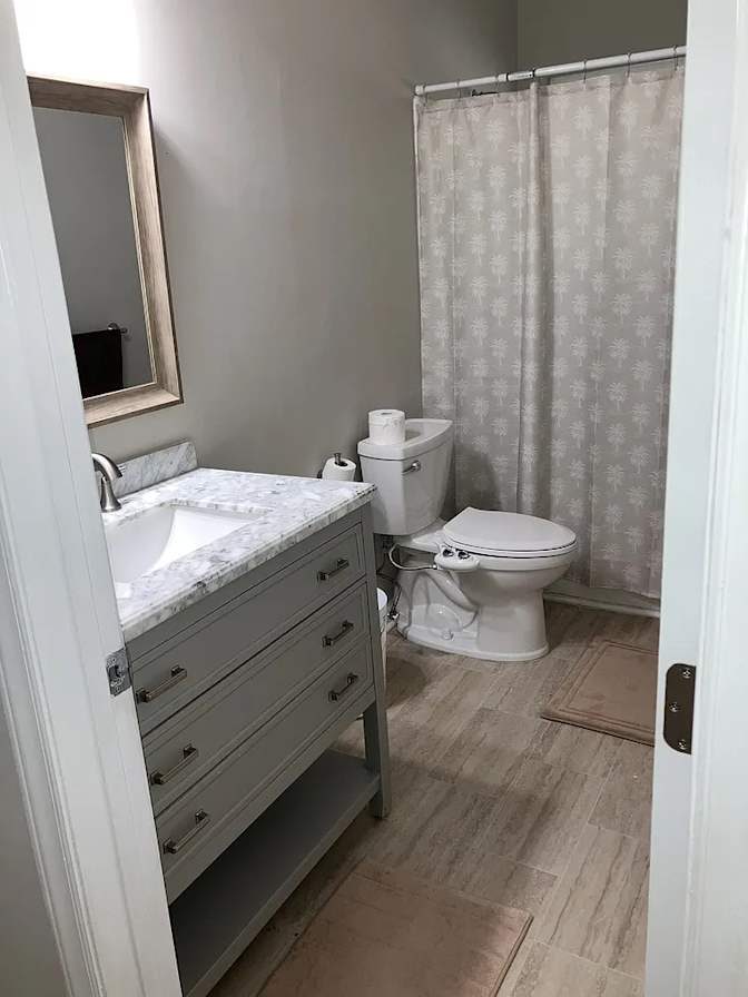 Alcove Rooms's room