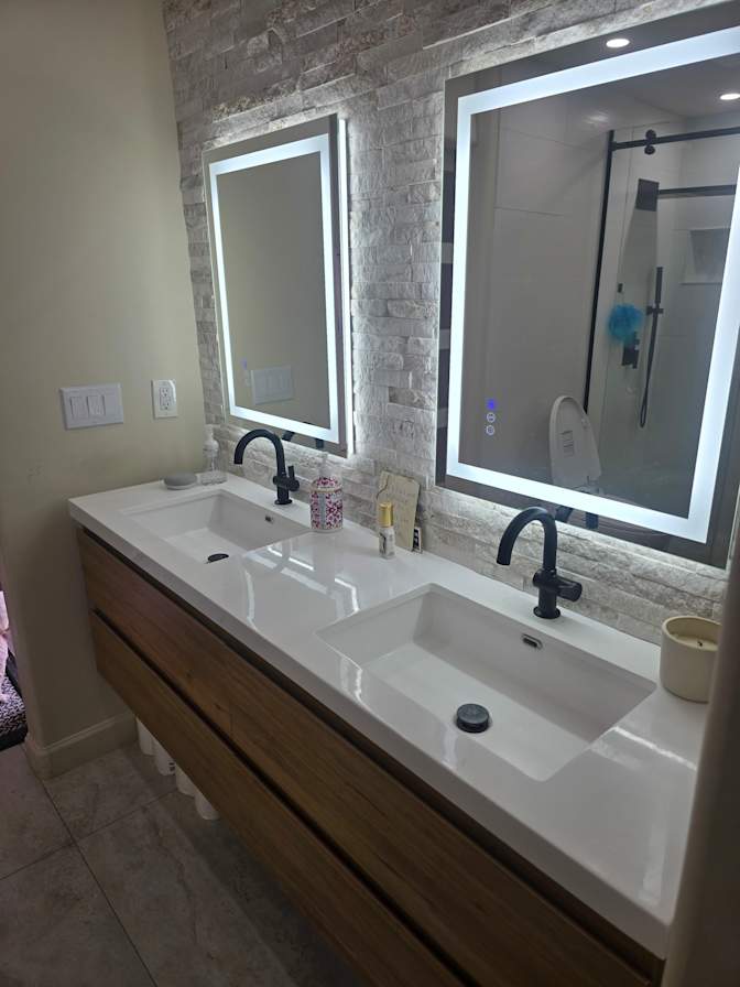 CHARLES PHILLIP GLANTZ's room