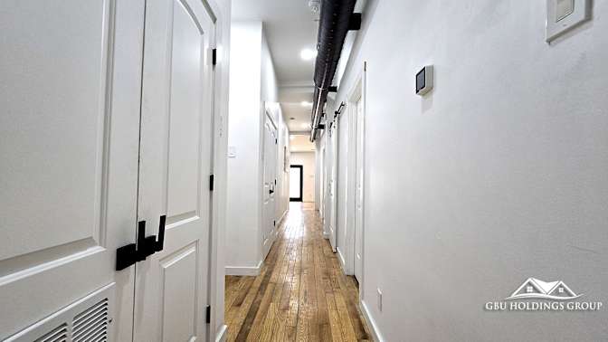 GBU Holdings Group's room