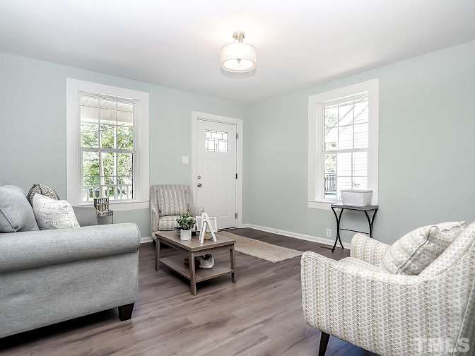 Alcove Rooms's room