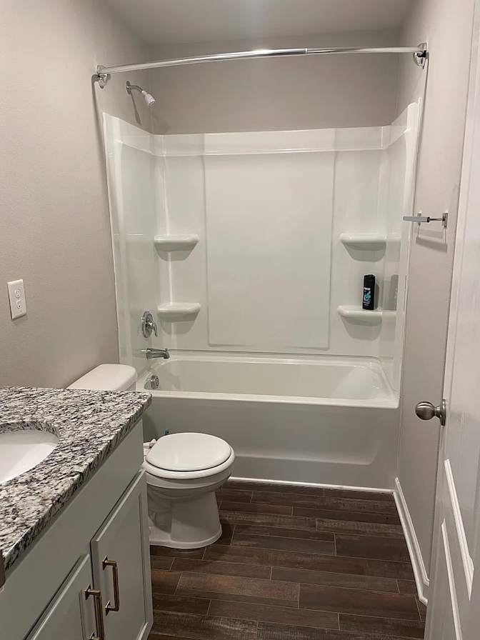 Alcove Rooms's room
