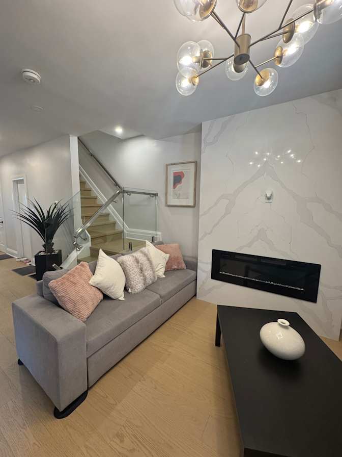 Eduardo Aguilar's room