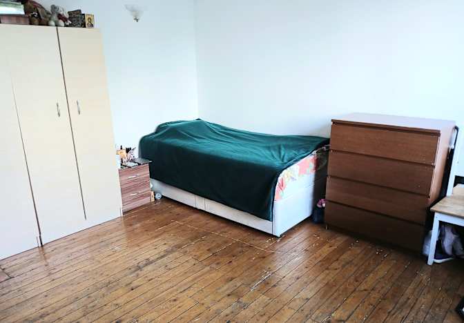 Dita's room