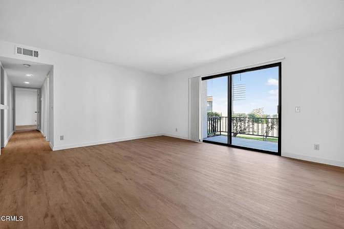Stephen  Salyers's room
