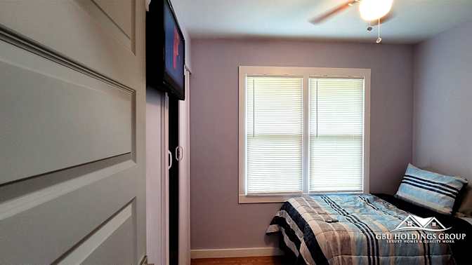GBU Holdings Group's room