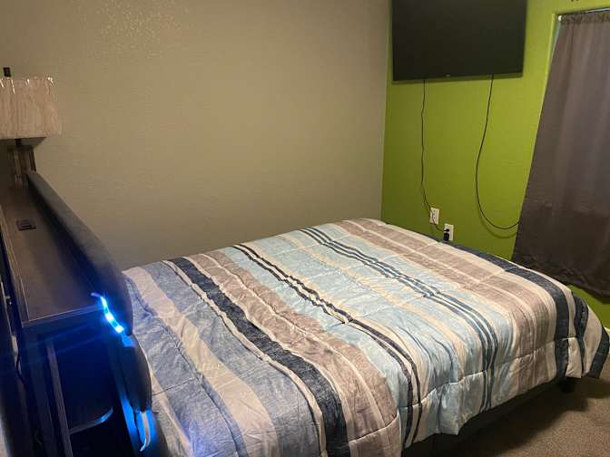 Cindi's room