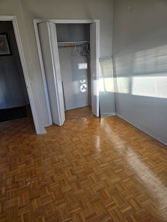 Darren's room