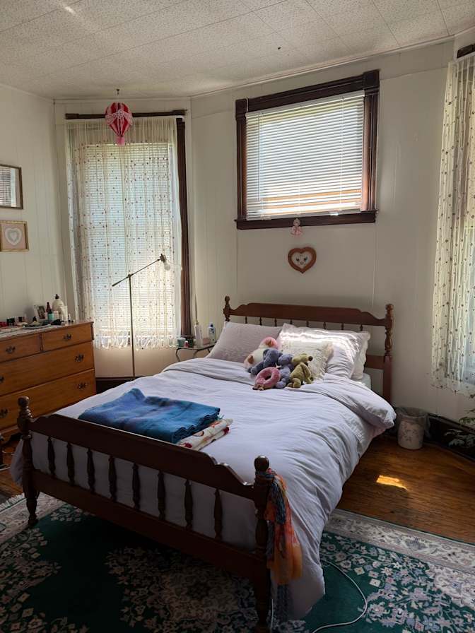 Luna's room