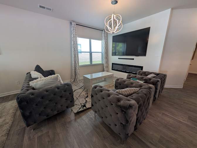 Alcove Rooms's room