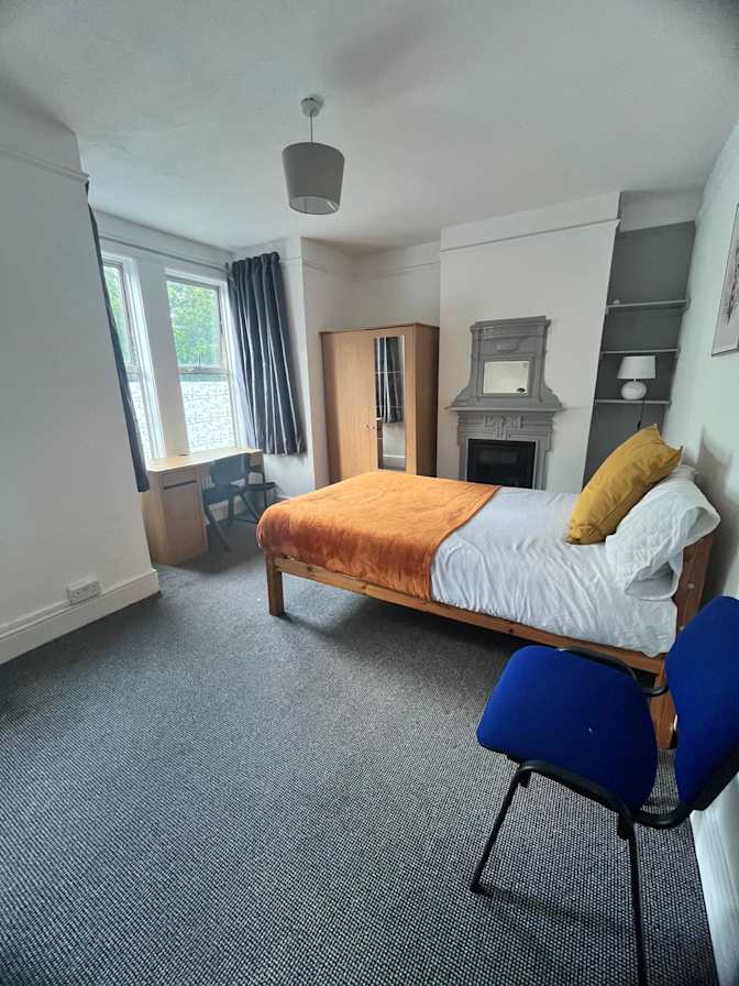 Sandra Reid's room
