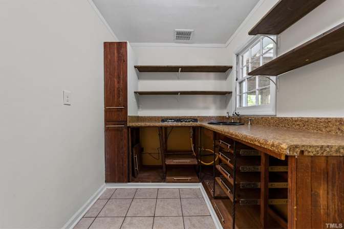 Alcove Rooms's room