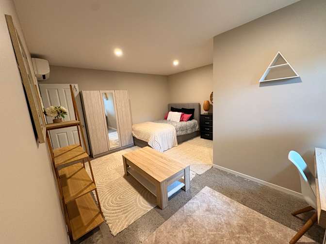 Kate's room