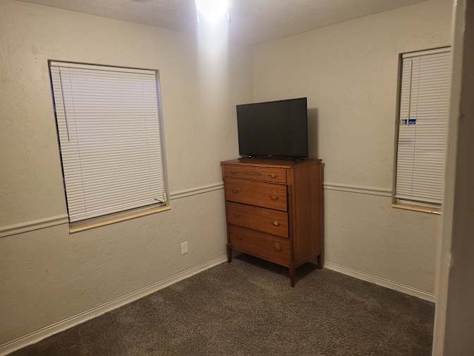 Jose's room