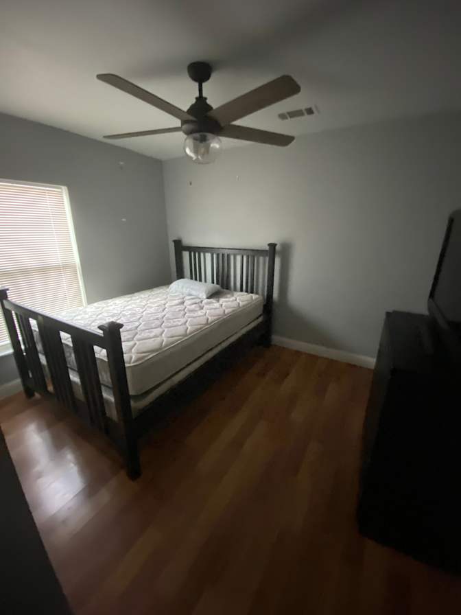 Armando's room