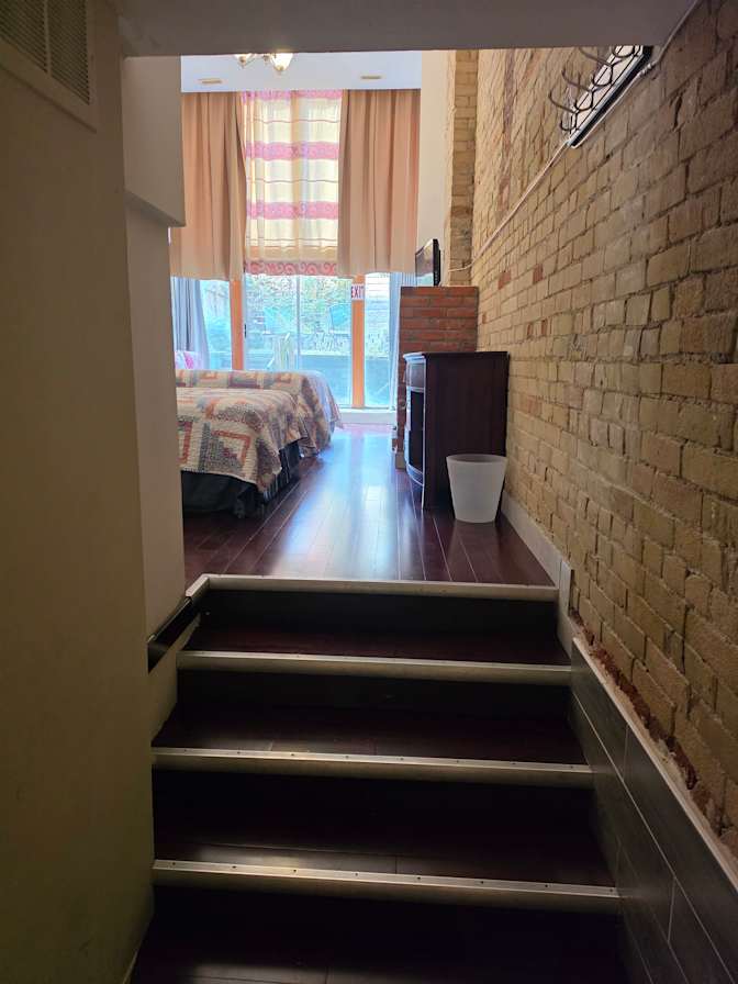 Kenderson's room