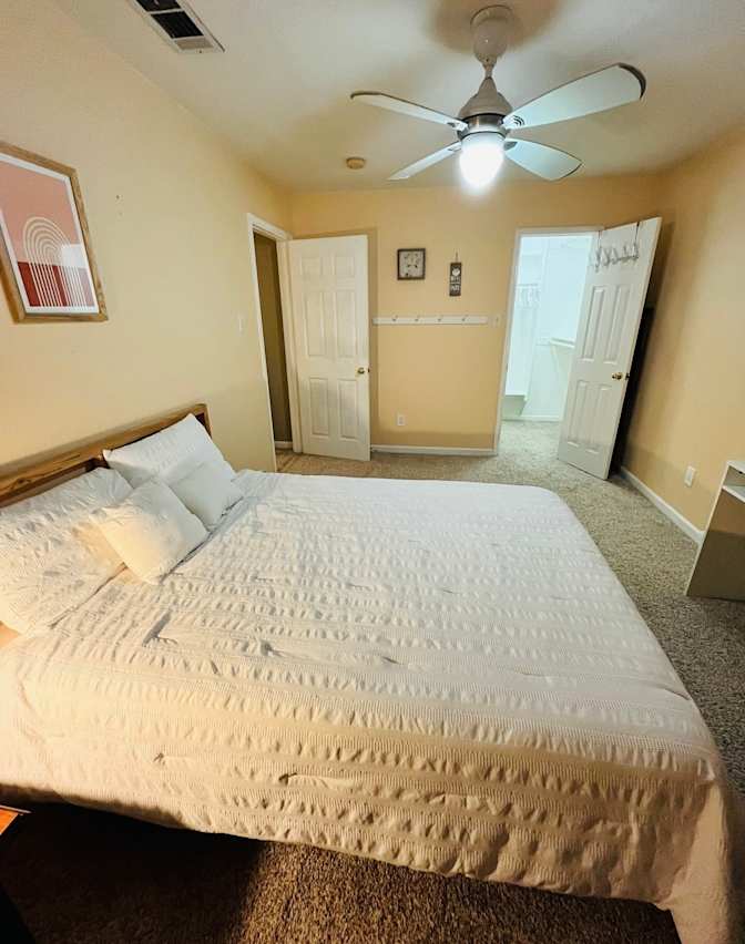 Hoa Tran's room