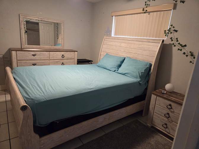 SALLY's room