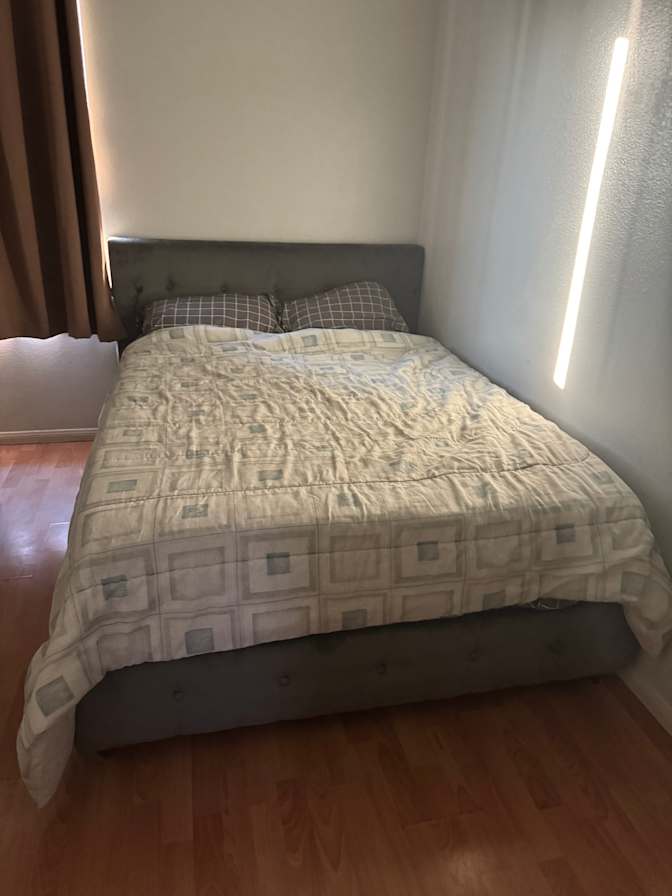 Jeanie's room